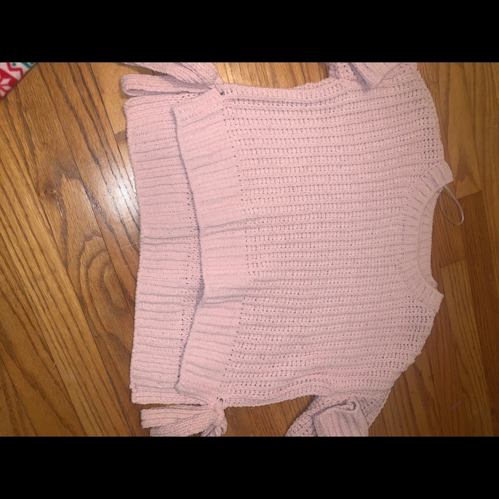 pink sweater
